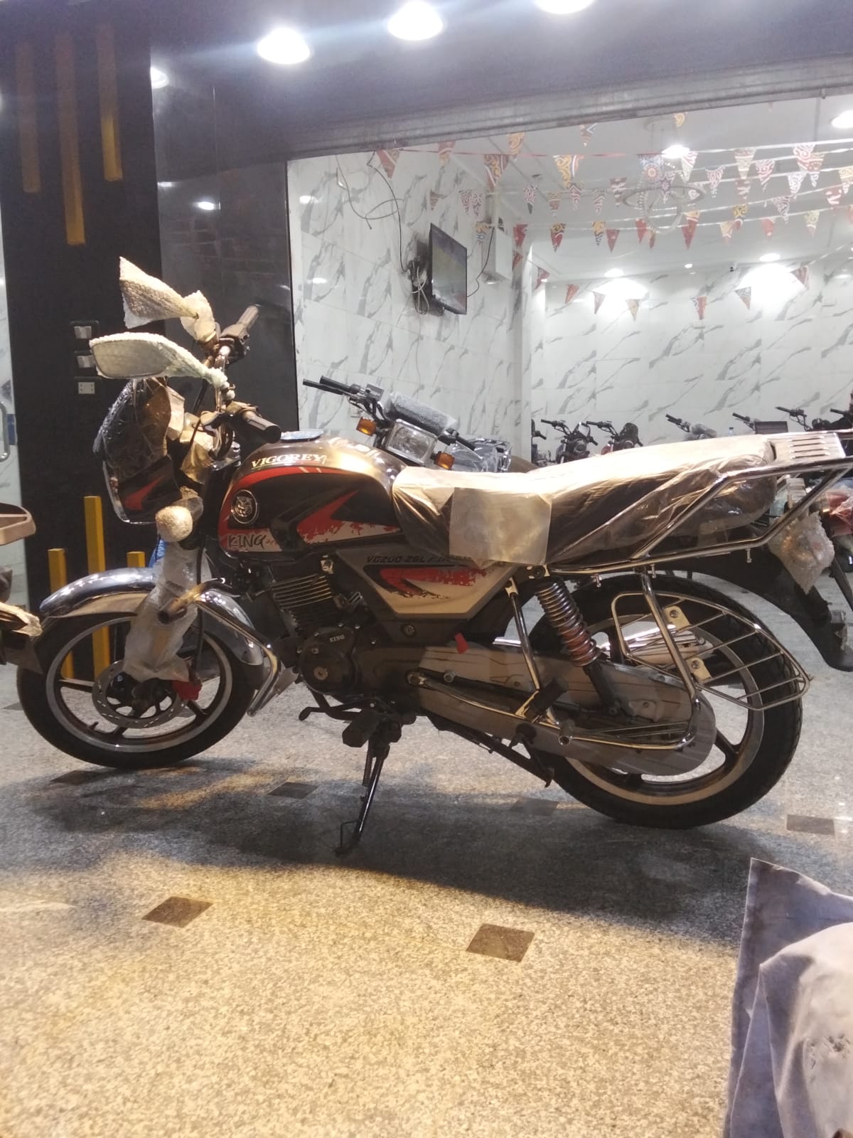 فجورى 200سي سي